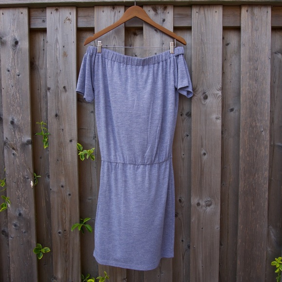 Lolë Dress - Picture 2 of 7